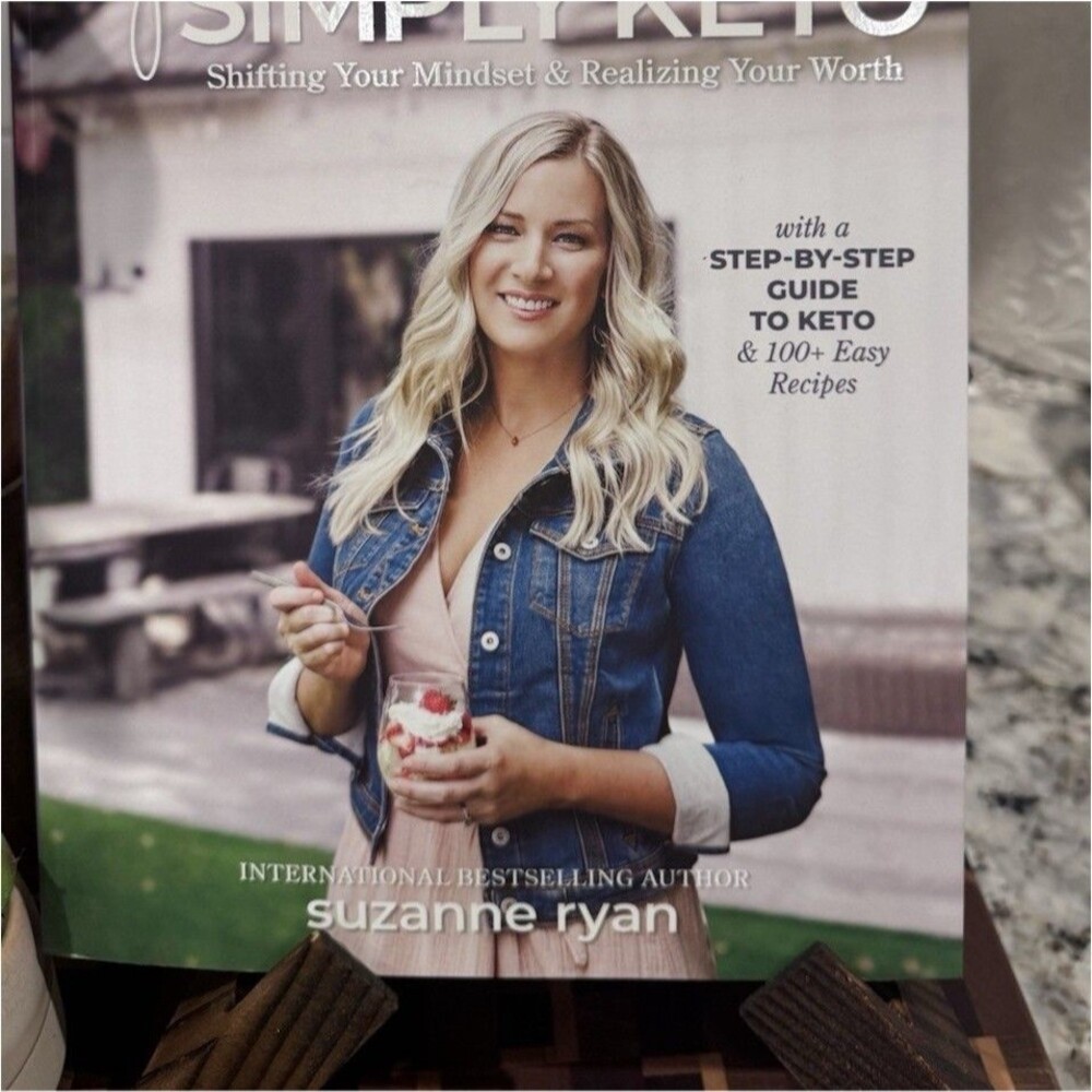Suzanne Ryan Beyond Simply Keto Paperback Cookbook Nutrition Weight Loss Recipes